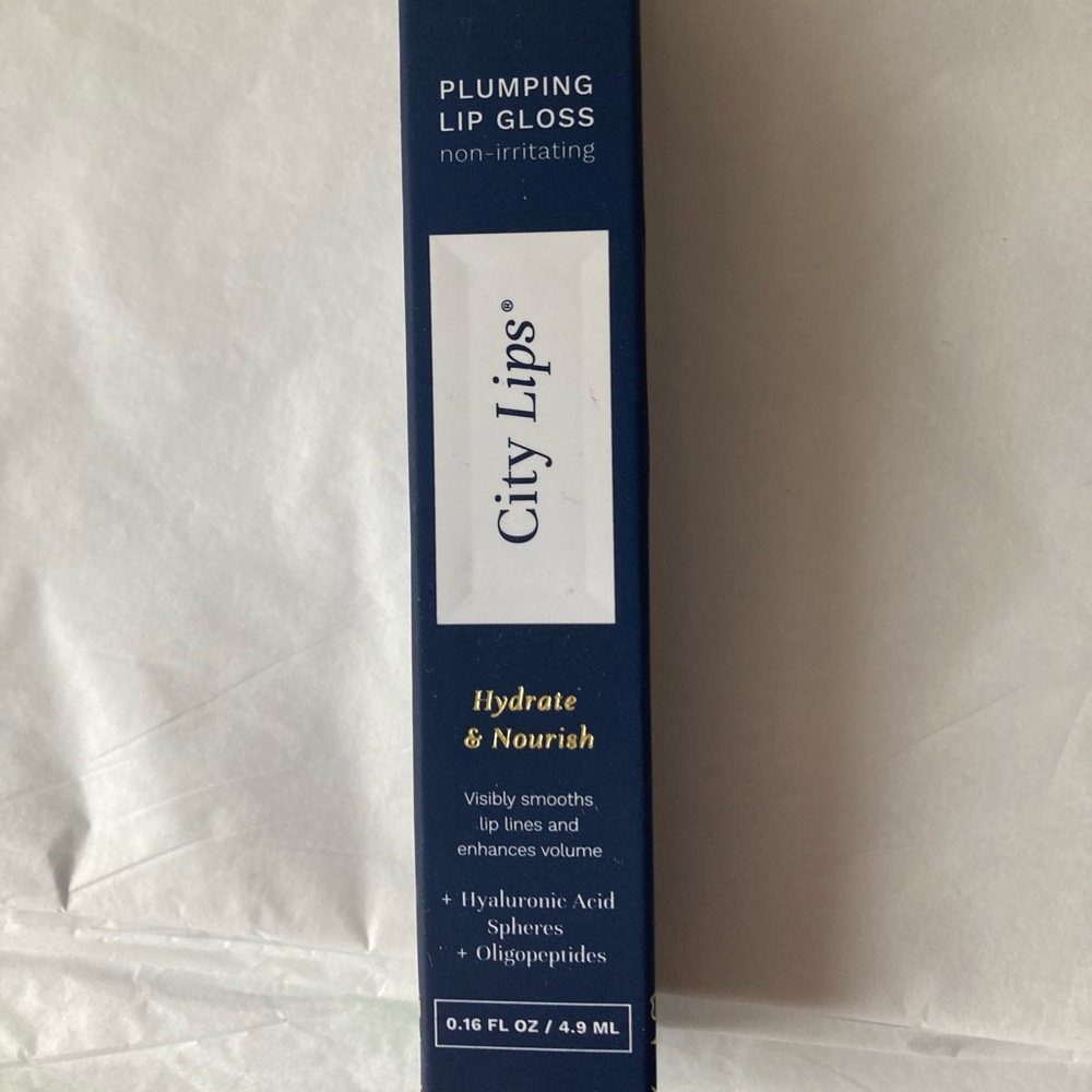 City lips plumping gloss in clear